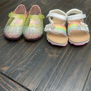 Bundle of 2 Wonder Nation toddler size 6 shoes
